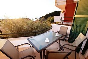 Menigos Type A2R no90 Seaview 2 Bedroom