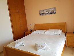 Menigos Type A2R no90 Seaview 2 Bedroom