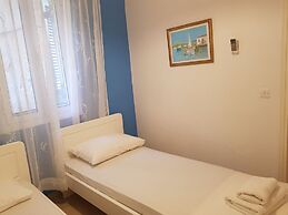 Menigos A2no.87 Seaview 2 Bedroom