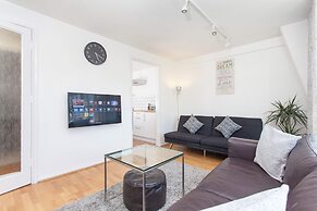 Oxford Street & Soho Modern 2 Bed Apt