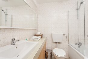Oxford Street & Soho Modern 2 Bed Apt