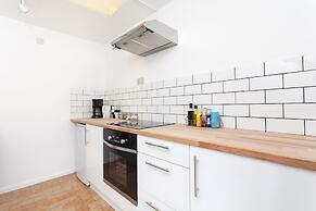 Oxford Street & Soho Modern 2 Bed Apt