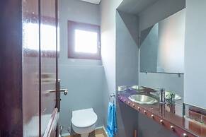 Private Villa In Center