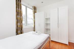 Spacious Apartment Berwick St &Oxford St