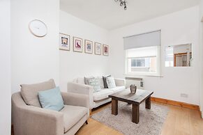 Basic Apartment for Two Amazing Location