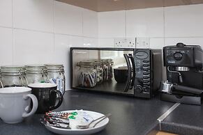 Basic Apartment for Two Amazing Location