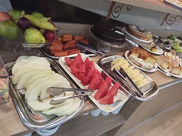 Hotel Maestro Express