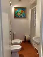 Lucretia House Affittacamere