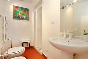 Lucretia House Affittacamere