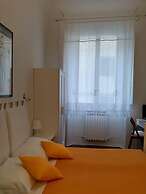 Lucretia House Affittacamere