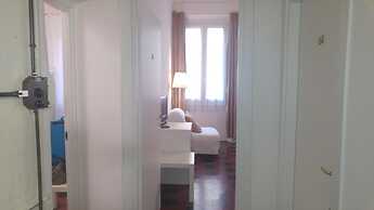 Lucretia House Affittacamere