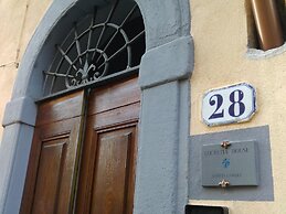 Lucretia House Affittacamere