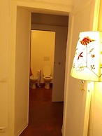 Lucretia House Affittacamere