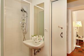 Lucretia House Affittacamere