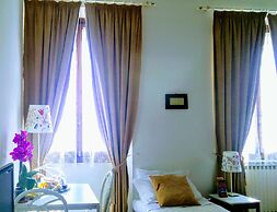 Lucretia House Affittacamere