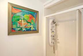 Lucretia House Affittacamere