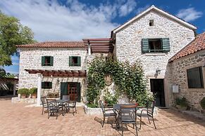 Heritage Hotel Raznjevica Dvori