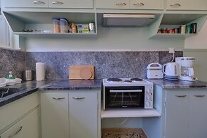 Carpe Diem Apartments By Athens Airport