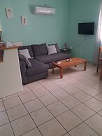 Carpe Diem Apartments By Athens Airport