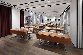 YOTEL Istanbul Airport LANDSIDE, City Entrance