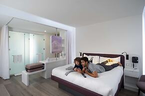 YOTELAIR Istanbul Airport AIRSIDE