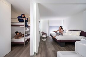 YOTELAIR Istanbul Airport AIRSIDE