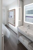 YOTELAIR Istanbul Airport AIRSIDE