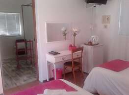 Tuscana Villa Guesthouse