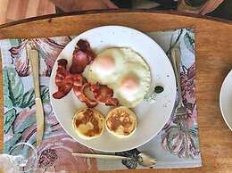 Tuscana Villa Guesthouse