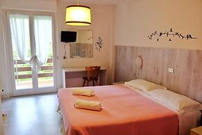 Hotel Dolomiti Levico