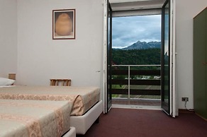Hotel Dolomiti Levico