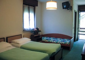 Hotel Dolomiti Levico
