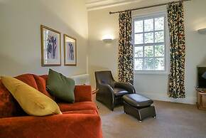 Luxurious Georgian Central Apartment -Parking - 1