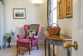 Luxurious Georgian Central Apartment -Parking - 1