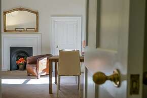 Luxurious Georgian Central Apartment -Parking - 1