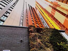 A Modern Studio With Great City Views - 17th Floor, City Views & 2 Min