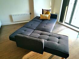 A Modern Studio With Great City Views - 17th Floor, City Views & 2 Min