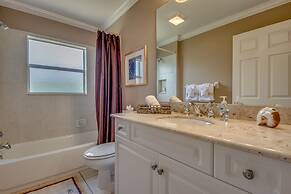 House Palm Tree by Vacationhit