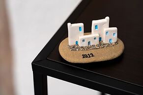 1812 Caves 'n Mansion