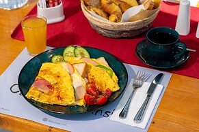 1812 Caves 'n Mansion