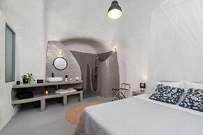 1812 Caves 'n Mansion