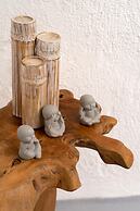 1812 Caves 'n Mansion