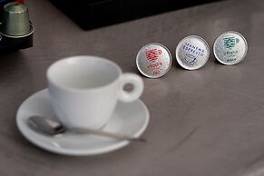 1812 Caves 'n Mansion