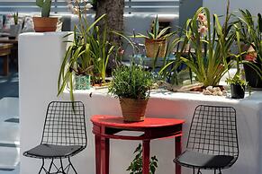 1812 Caves 'n Mansion