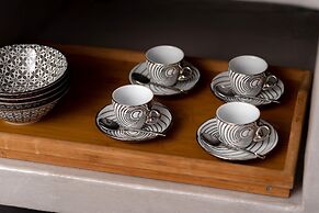 1812 Caves 'n Mansion