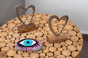 1812 Caves 'n Mansion