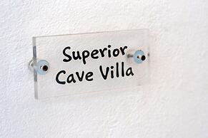 1812 Caves 'n Mansion