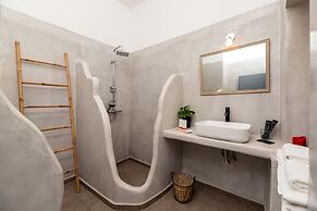 1812 Caves 'n Mansion