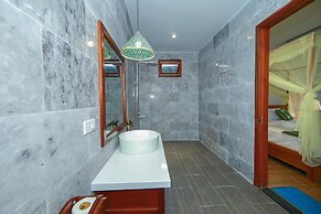 Sea Village Homestay