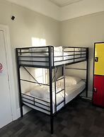 Manly Bunkhouse - Hostel